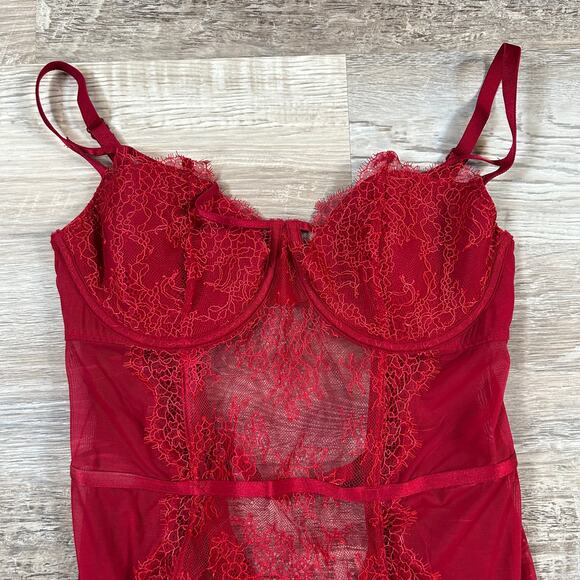 Vintage Y2K Victoria’s Secret Red Lace Bustier Corset - 36D - Picture 2 of 6